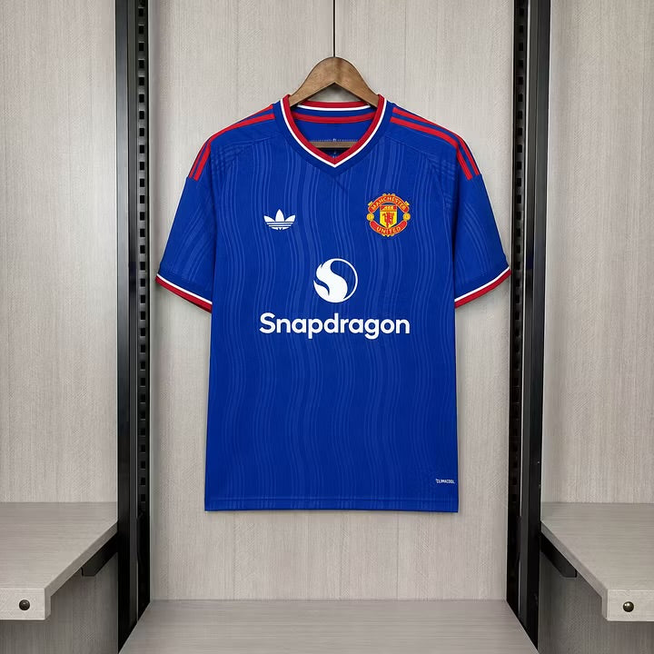 Maillot Manchester United extérieur 2026/27 | Premier League